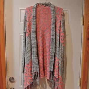 WOMENS LARGE CORAL AND GRAY AZTEC SWEATER/CARDIGAN